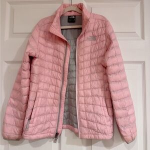 The North Face Light Pink Quilted Jacket
Size 10/12